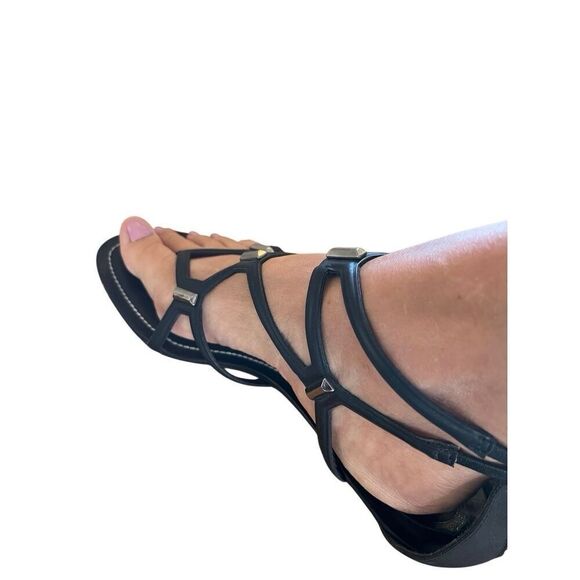 Rene Caovilla Black Leather Flat Gladiator Sandal Zip Back Silver Accent 38/8 - Picture 3 of 16